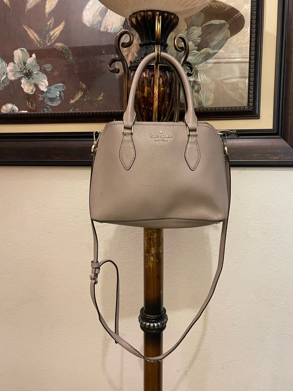 Kate Spade please check all picture of condition